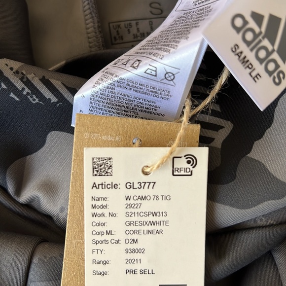 Women’s grey adidas camp leggings size 6 - Picture 6 of 7